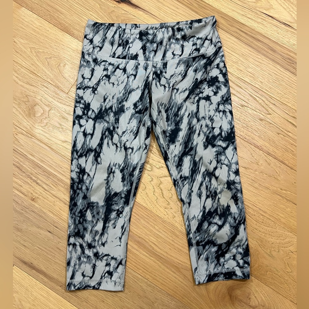 Lululemon Wunder Under 21” Marble